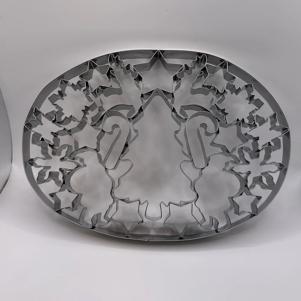 Williams Sonoma Christmas Cookie Cutter Plaque